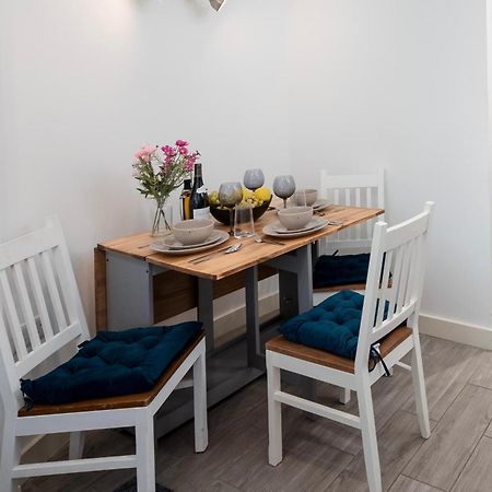 Charming Apartment In The Heart Of Pimlico London Exteriör bild